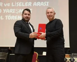 Başkan Çırpanoğlu’ndan tiyatrocu öğrencilere destek