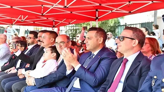 Başkan Yıldız, 23 Nisan Coşkusunu Miniklerle Paylaştı