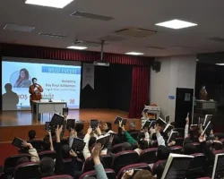 Bilgi Evleri Öğrencilerine Altın Tavsiyeler: “Denemekten vazgeçmeyin ve asla korkmayın!”