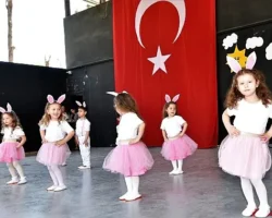 Bornova’da 23 Nisan Coşkusu