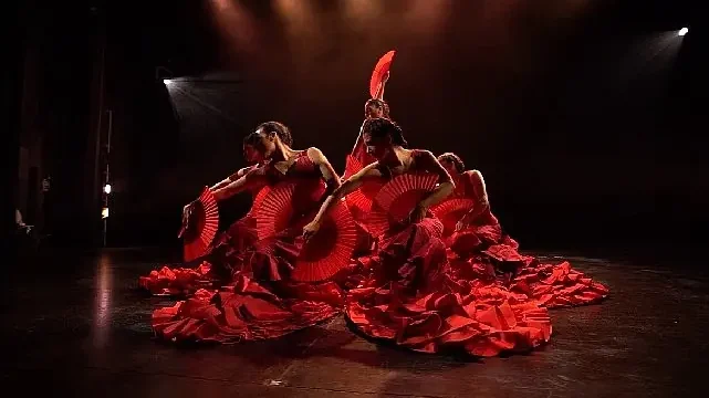 Dünyaca ünlü dans ve müzik toplulukları Başkent sahnelerinde