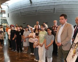 Elinde Fırça, Dilinde Müzik çizgi roman sergisi açıldı