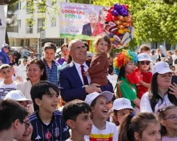 Gaziemir’i 23 Nisan coşkusu sardı