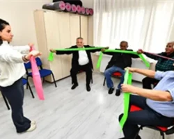 Güzelbahçe Sağlıklı Yaş Alma Merkezi kapılarını açtı