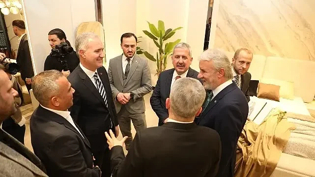 İnegöl’de 52. Mobilya Fuarı Başladı