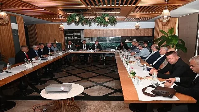 Kemer Turizm Komisyonu toplantısı yapıldı