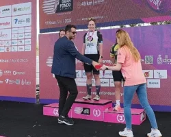 Kemer’de pedallar dostluk için döndü