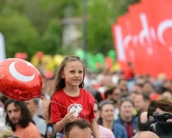 Nilüfer’de 23 Nisan Çocuk Bayramı’na renkli kutlama