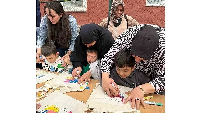 Özel çocuklar gönüllerince eğlendi