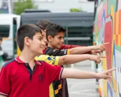 Tugay: Çocuklar yaşadıkları dünyayı koruyarak büyüsünler