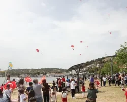19 Mayıs coşkusu Bayraklı sahilde yaşanacak