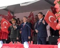 19 Mayıs coşkusu İzmir’i sardı