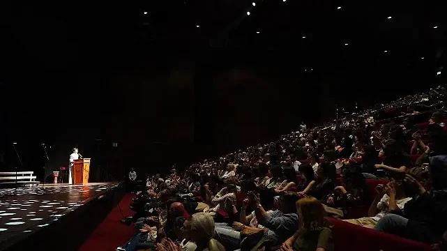 39. Genç Günler, Şef Masis Aram Gözbek’in Yönetimindeki Boğaziçi Gençlik Korosu Konseri’yle Başladı