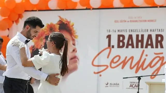 Aliağa’nın Özel Çocuklarından Rengarenk Bahar Şenliği