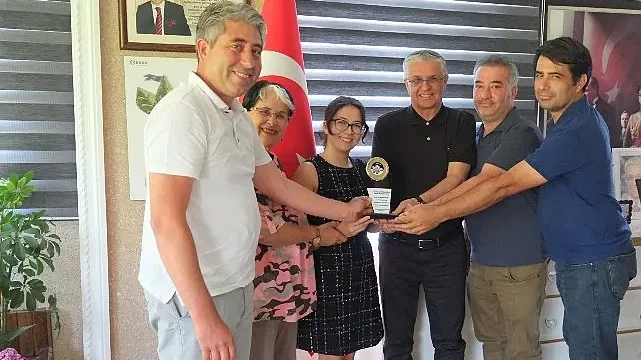 Altınkaya’dan Başkan Topaloğlu’na teşekkür plaketi