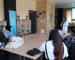 Anne ve anne adaylarına bebek sağlığı eğitimi