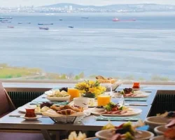 Anneler Günü’nde Marmara Denizi Manzarasında Brunch Keyfi: Sky167’de Annenize Lezzetle Taçlanan Bir Gün Hediye Edin!