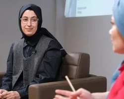 Başka Sorular Söyleşi Programı’nın Nisan ayı konuğu Serap Ekizler Sönmez oldu!