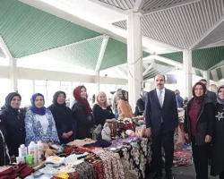 Başkan Altay Tüm Konyalıları KOMEK Pazarı’na Davet Etti