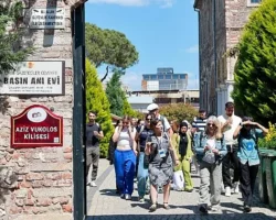 Başkan Mutlu dünya gençleriyle buluştu