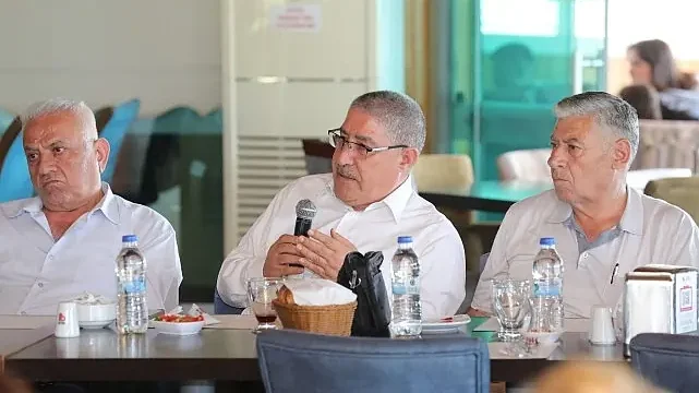 Başkan Önal, muhtarlarla buluştu – “Daha güzel bir Bayraklı için çalışıyoruz”