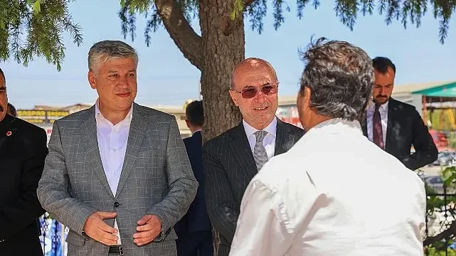 Başkan Pekyatırmacı Cuma Buluşmaları ile Gönüllere Dokunuyor