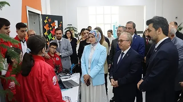 Bilim ve Teknoloji Yolculuğu Bakü’de Başladı
