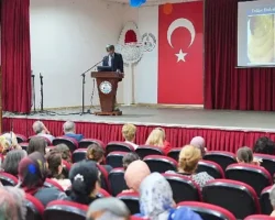 Burhaniye’de Çölyak Hastalığına Farkındalık Konferansı düzenlendi.