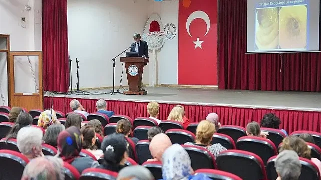 Burhaniye’de Çölyak Hastalığına Farkındalık Konferansı düzenlendi.
