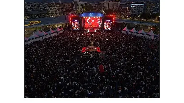 Büyükakın forma verdi, Fatma Turgut kutladı