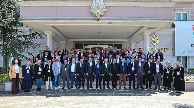 Büyükakın: Romanlar azınlık değil  bu memleketin asli unsurudur