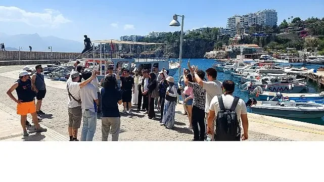 Büyükşehir Belediyesi Ankaralı gençleri ağırladı