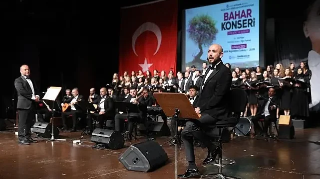 Büyükşehir THM korosundan bahar konseri