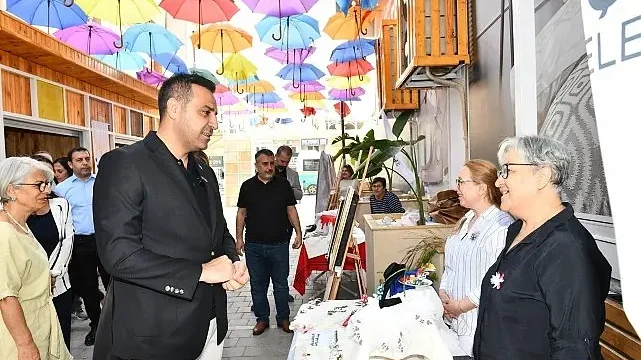 Çiğli’de kadınların el emeği ürünleri görücüye çıktı