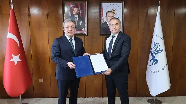 DEÜ ve Tez-Koop-İş arasında toplu iş sözleşmesi imzalandı