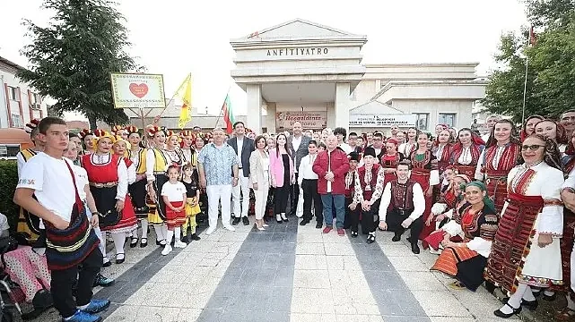 Festival Coşkusu Menderes’i Sardı