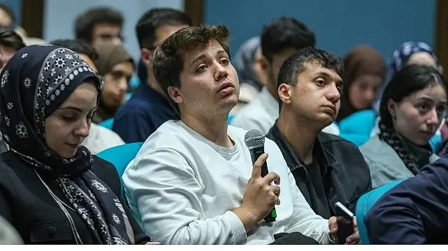 Gençler, hayal kapılarını “Kılavuz Kariyer” ile aralayacak
