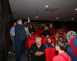 “Gülşen” tiyatro oyunu büyük alkış aldı