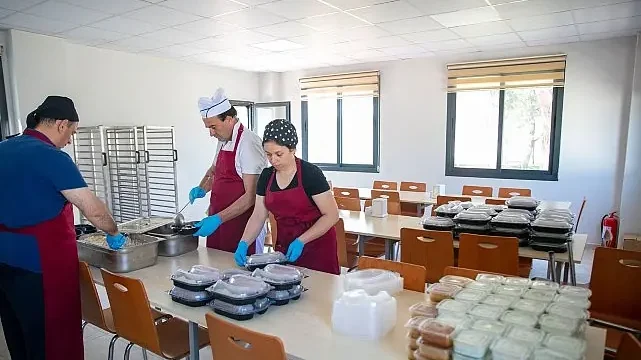 Güzelbahçe Belediyesi, Taziye evlerine Yemek Hizmetine Başladı