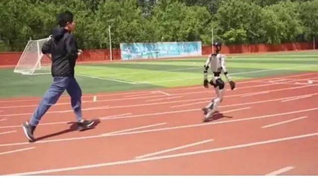 HONOR, Robotik Alanına Adım Atıyor: “Alpha Planı” ile Yeni Bir Dönem Başlıyor