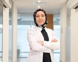İmplant çevresinde oluşabilecek enfeksiyona dikkat!