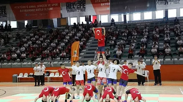 İnegöl’de 19 Mayıs Coşkuyla Kutlandı