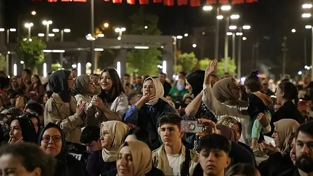 İnegöl’de 19 Mayıs’ta Sahne Gençlerin
