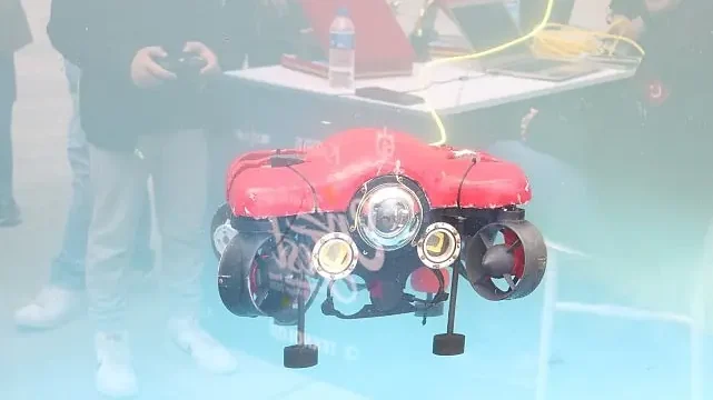“İnsansız Su Altı Sistemleri Aracı” EnFest’te ilgi görüyor