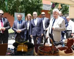 İzmir’de “Hayat Boyu Öğrenme Haftası” Coşkuyla Kutlanıyor