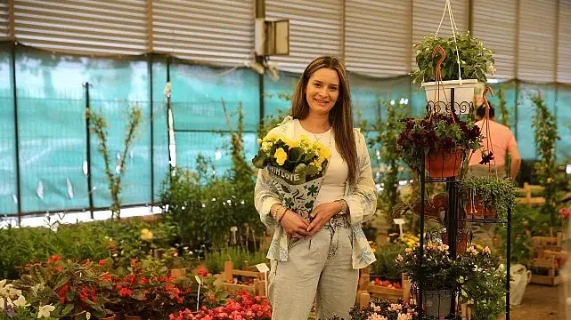 Karşıyaka Çiçek Festivali binlerce doğa tutkununu buluşturdu
