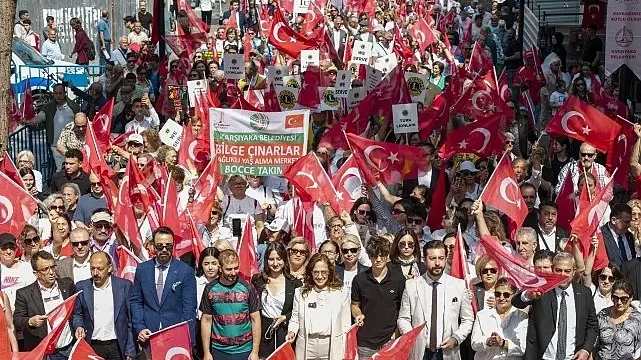 Karşıyaka’da omuz omuza 19 Mayıs yürüyüşü!