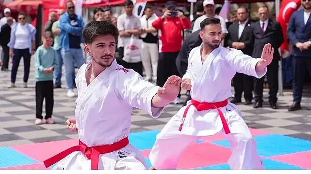 Keçiören’de 19 Mayıs Coşkusu Erken Başladı