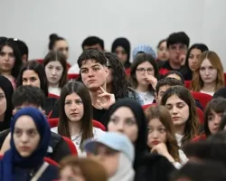 Kocaman Gençlerle Birlikte