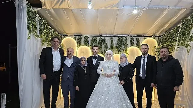 Kocaman’dan Yağmur Altında Horon
